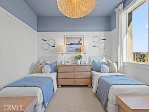 832  Sonia  , Irvine, CA