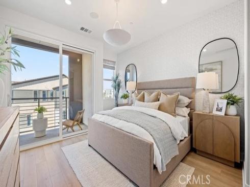 832  Sonia  , Irvine, CA