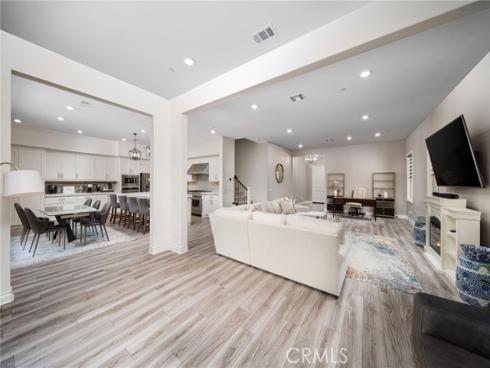 120  Gemini  , Irvine, CA