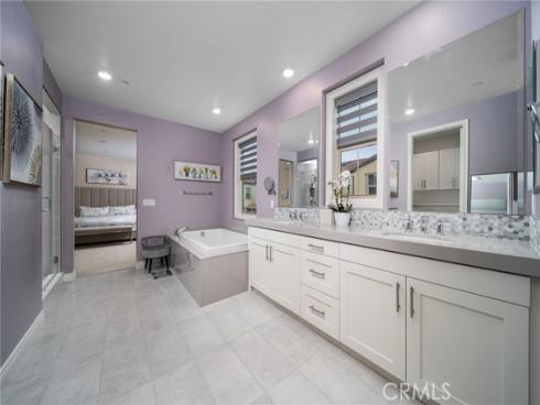 120  Gemini  , Irvine, CA