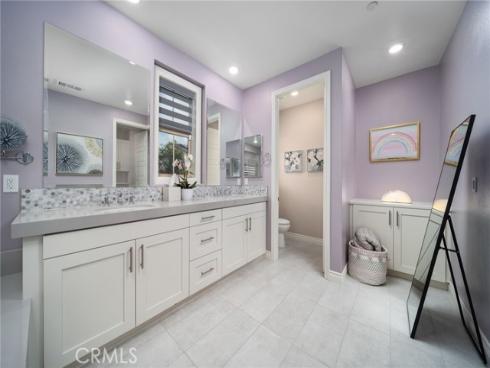 120  Gemini  , Irvine, CA