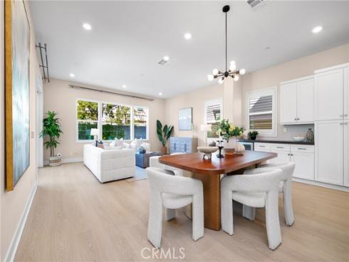 79  Pelican  , Irvine, CA