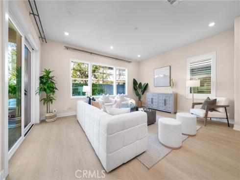 79  Pelican  , Irvine, CA