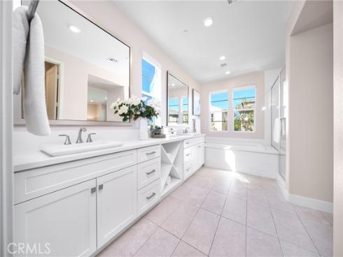 79  Pelican  , Irvine, CA