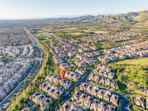 79  Pelican  , Irvine, CA