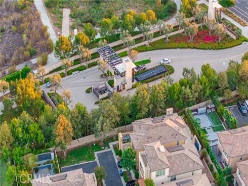 79  Pelican  , Irvine, CA