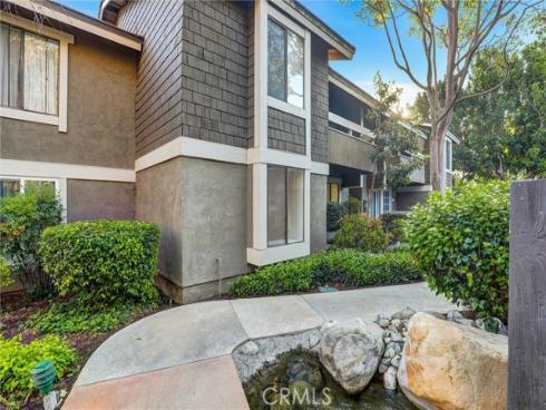 93  Streamwood  , Irvine, CA