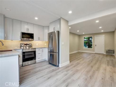 93  Streamwood  , Irvine, CA