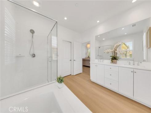 182  Frontier  , Irvine, CA