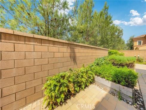 182  Frontier  , Irvine, CA