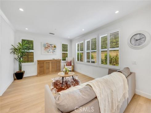 182  Frontier  , Irvine, CA