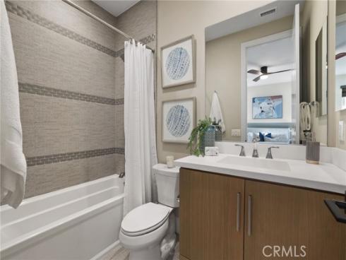 56  Derby  , Irvine, CA