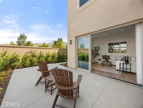 109  Fairgreen  , Irvine, CA
