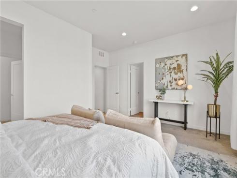 268  Novel  , Irvine, CA