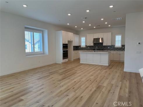 300  Tank  , Irvine, CA