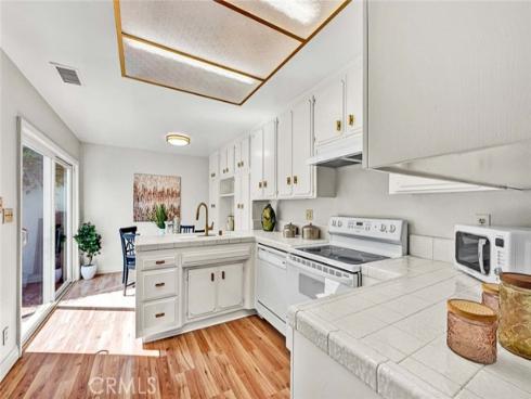 16  Woodpine   Drive, Irvine, CA