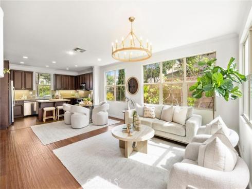 42  Land Grant  , Irvine, CA