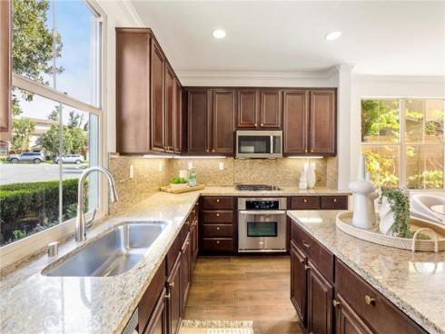 42  Land Grant  , Irvine, CA