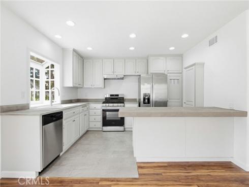 48  Willow Tree   Lane, Irvine, CA