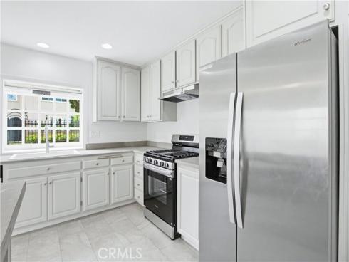 48  Willow Tree   Lane, Irvine, CA