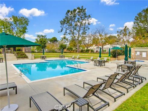 48  Willow Tree   Lane, Irvine, CA