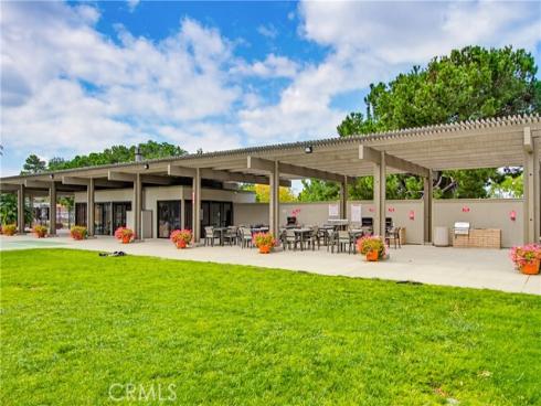 48  Willow Tree   Lane, Irvine, CA