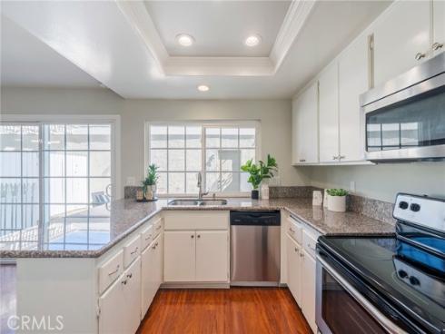 32  Goldenbush  , Irvine, CA