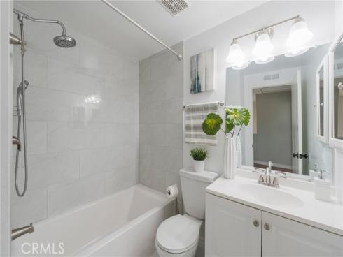 32  Goldenbush  , Irvine, CA