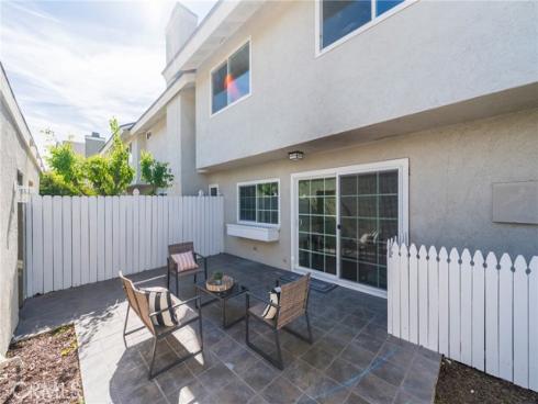 32  Goldenbush  , Irvine, CA