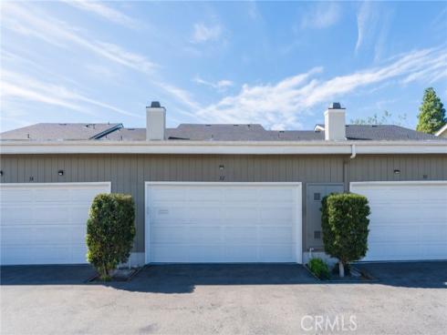 32  Goldenbush  , Irvine, CA