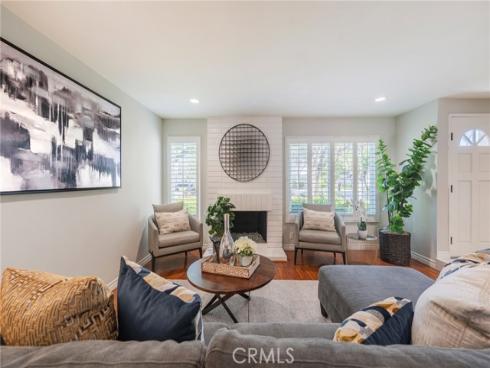 32  Goldenbush  , Irvine, CA