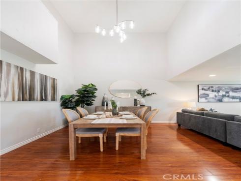 32  Goldenbush  , Irvine, CA