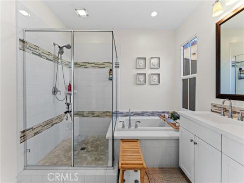 123  Mighty Oak  , Irvine, CA