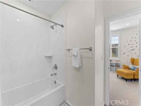 123  Mighty Oak  , Irvine, CA