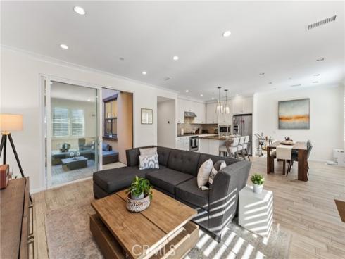 123  Mighty Oak  , Irvine, CA