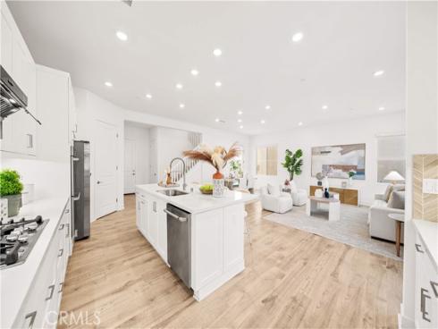 102  Yugen  , Irvine, CA