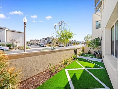 102  Yugen  , Irvine, CA