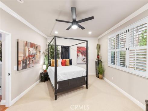 66  Montrose  , Irvine, CA