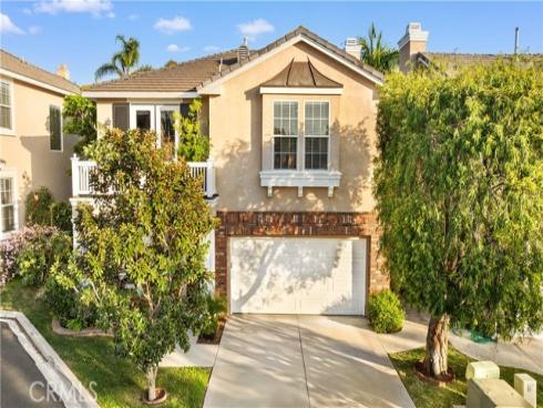 66  Montrose  , Irvine, CA