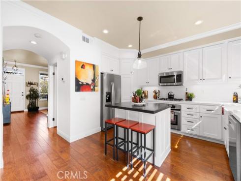 66  Montrose  , Irvine, CA