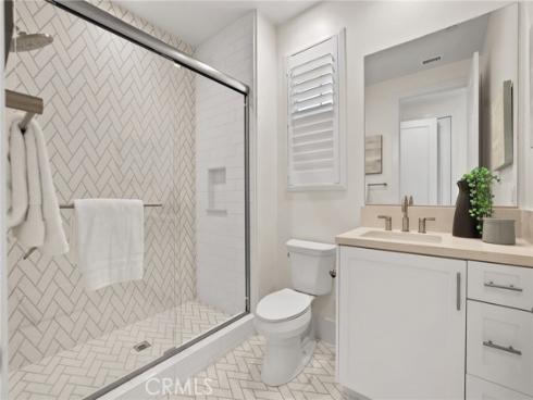 107  Orbit  , Irvine, CA