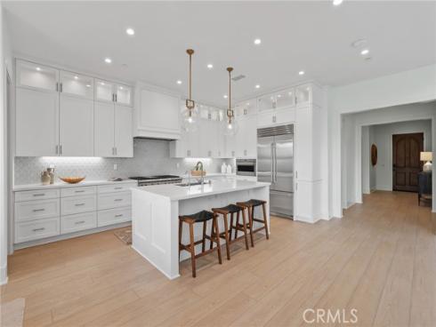 107  Orbit  , Irvine, CA