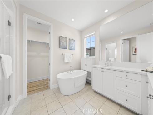 162  Winnett  , Irvine, CA