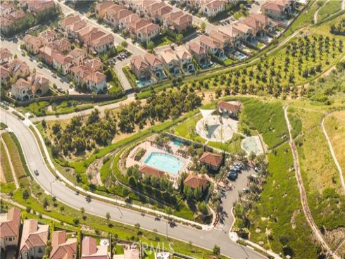 162  Winnett  , Irvine, CA