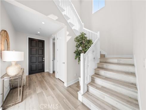 162  Winnett  , Irvine, CA