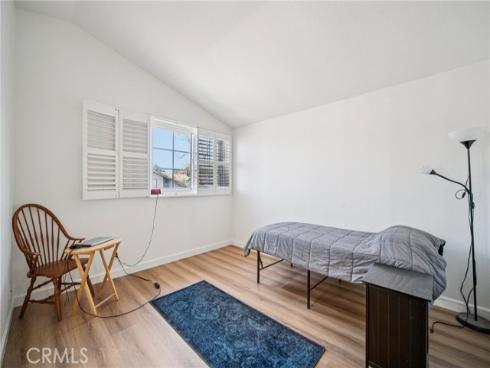 66  Bridgeport  , Irvine, CA