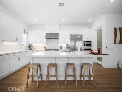 333  Sora  , Irvine, CA