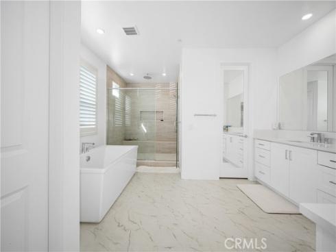 333  Sora  , Irvine, CA