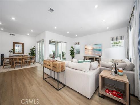 333  Sora  , Irvine, CA