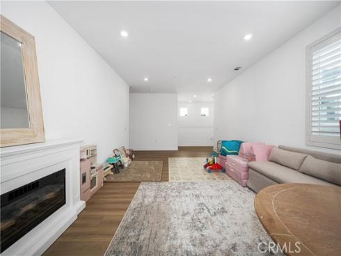 333  Sora  , Irvine, CA